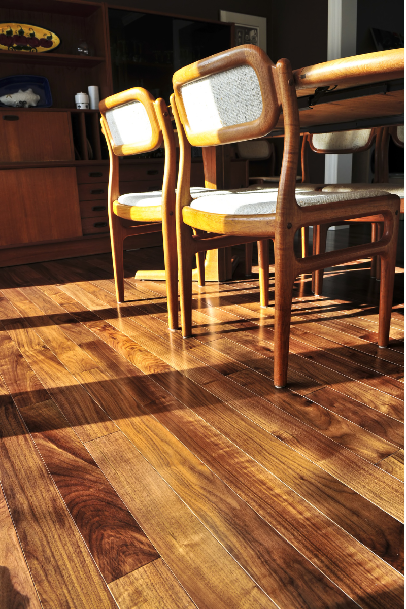 Dunwoody Flooring Services 10 A dunwoody flooring in a dining room.